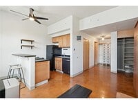Building Photo - 488 Wabasha St N