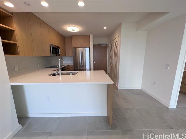 Building Photo - 1388 Kapiolani Blvd