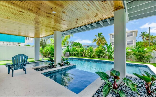 Building Photo - 2411 Avenue C