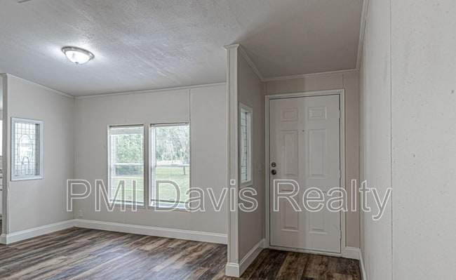 Building Photo - 5497 Coronado St