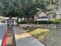 Building Photo - 7342 Oak Manor Dr