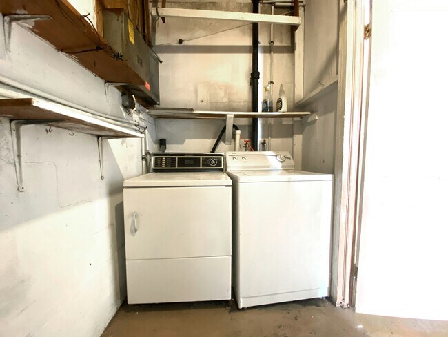 Building Photo - 7407 Hager Way
