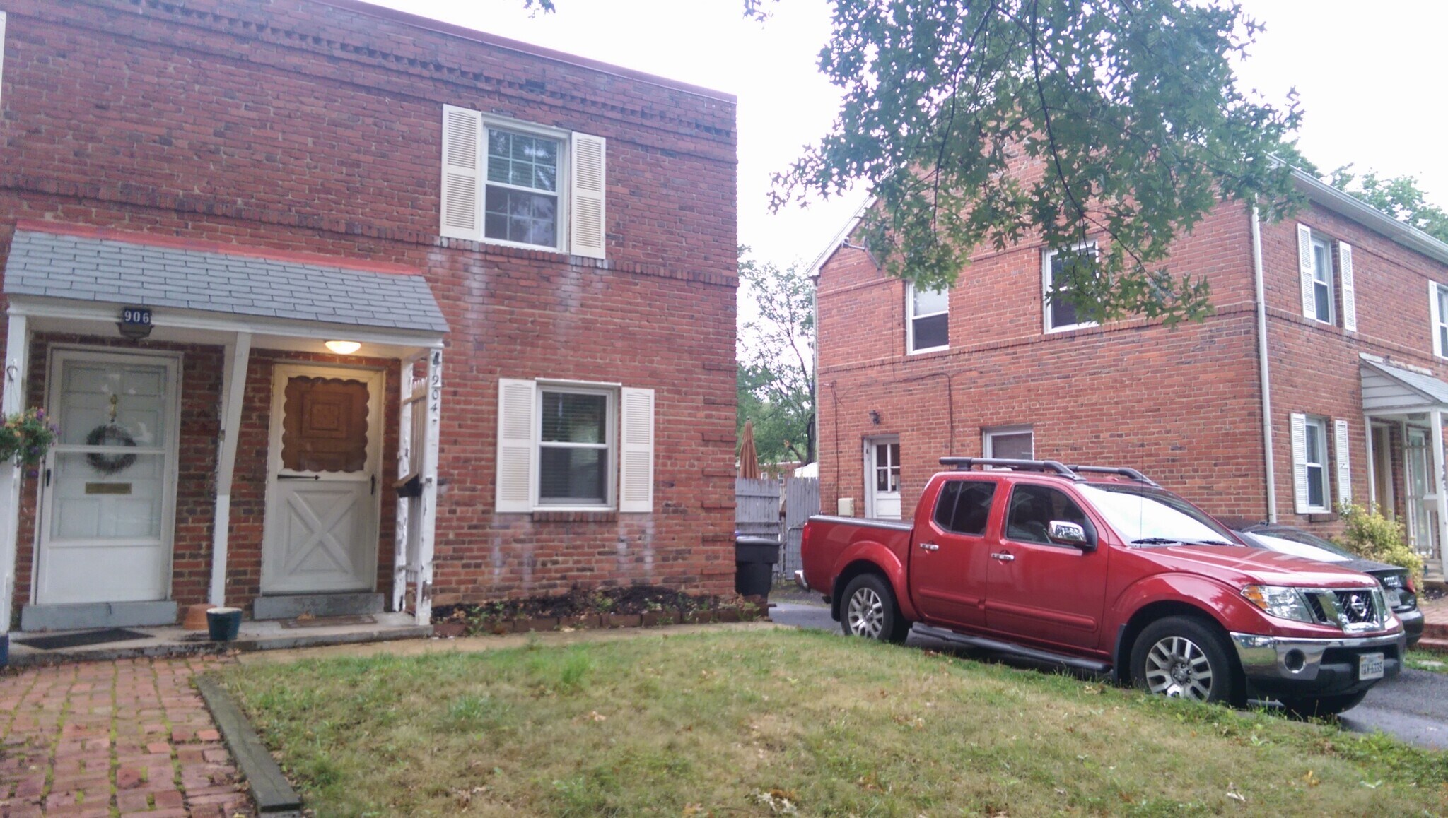 Building Photo - 904 S Highland St