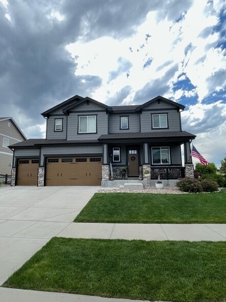 Building Photo - 7130 Golden Acacia Ln