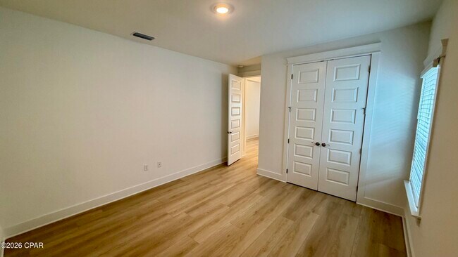 Building Photo - 938 Crystal Byu Blvd