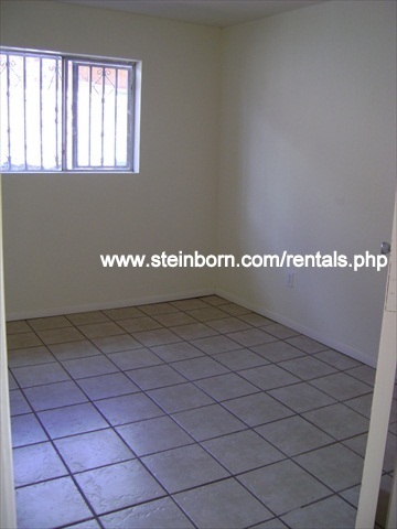 Building Photo - Nice Home in Historic Downtown with Shared...