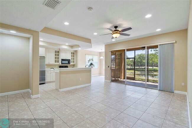 Building Photo - 8140 NW 128th Ln