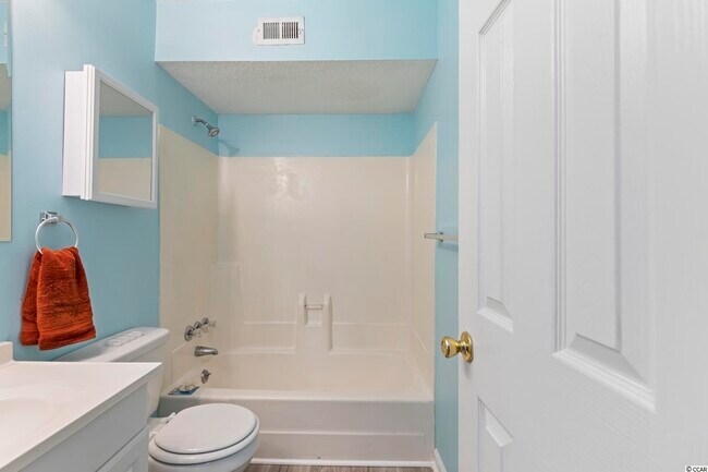 Building Photo - 421 Cambridge Cir
