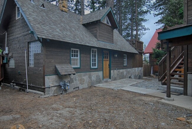 Building Photo - 7020 Yaho Ave