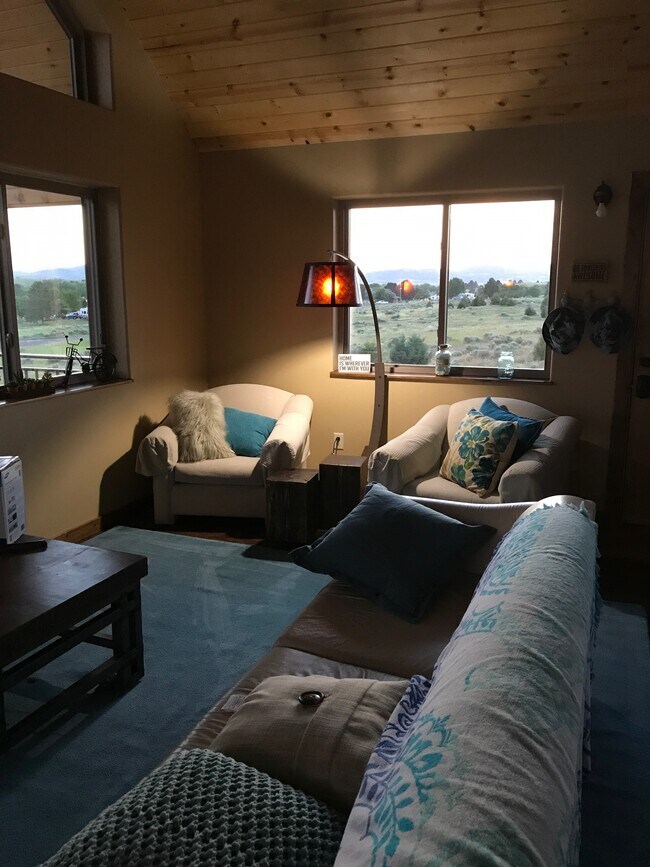 Building Photo - 13391 Sunny Slope Rd