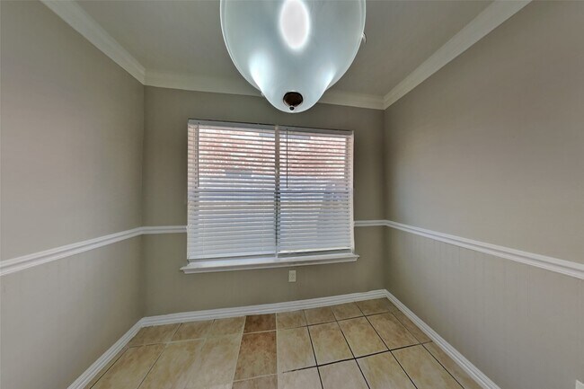 Building Photo - 2510 Foxden Dr