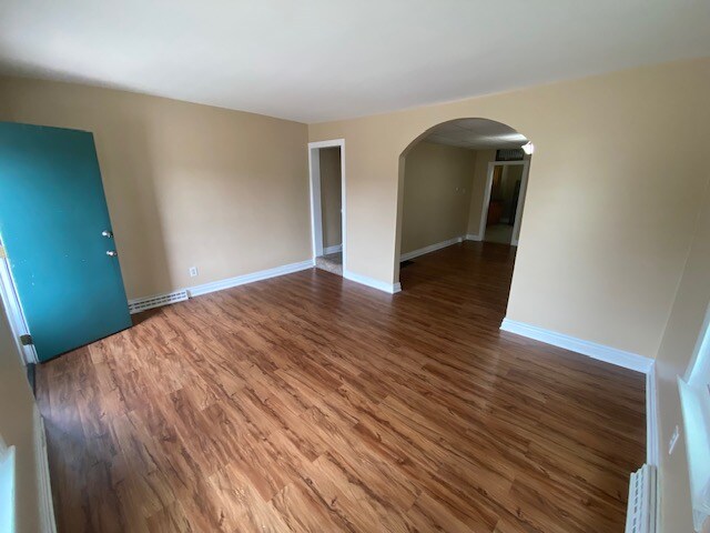 Building Photo - 348 Maple Ave