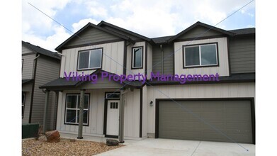 Building Photo - 1336 NE Brookstone Lp