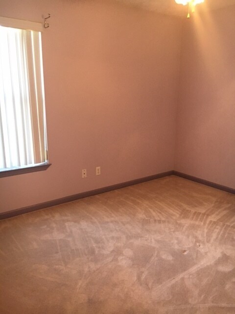 Building Photo - Spacious Home Convenient to Tyndall AFB, Shopping & More!