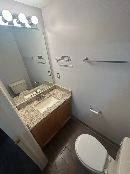 Building Photo - 31164 Country Way