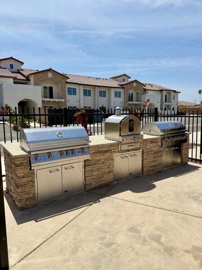 BBQ and Pizza Oven - The Village at Hanford Square