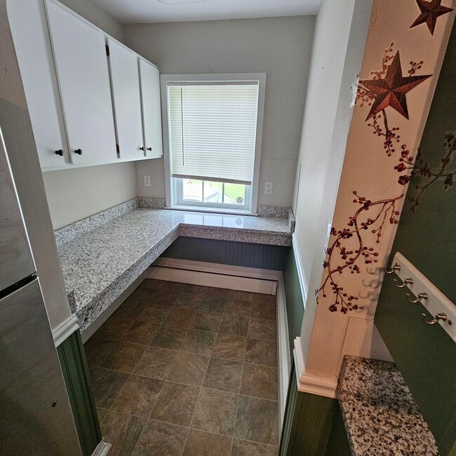 Building Photo - COMING SOON!!  Gorgeous 4 Bedroom Home in ...