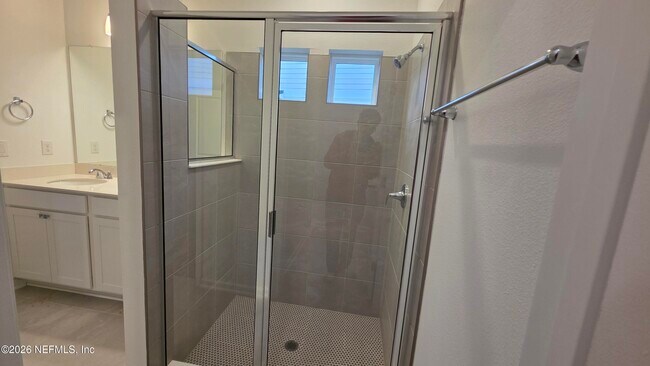 Building Photo - 644 Farmfield Dr