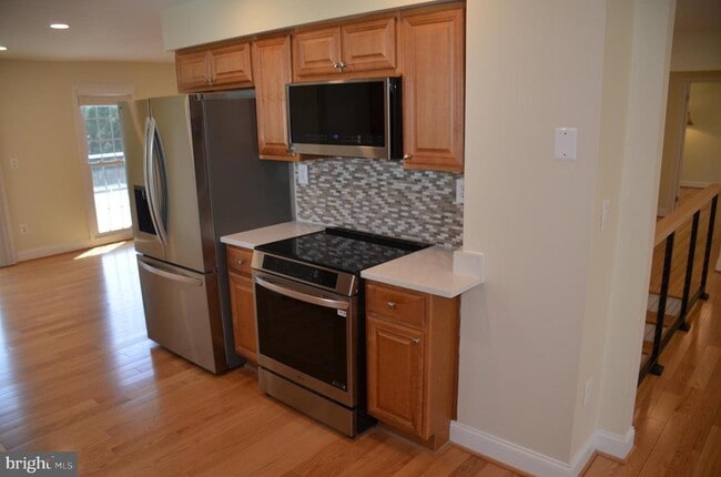 Building Photo - 9012 Paddock Ln