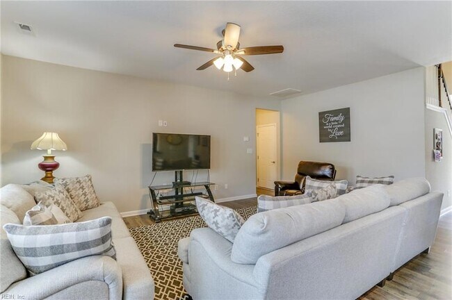 Building Photo - 4061 Ravine Gap Dr