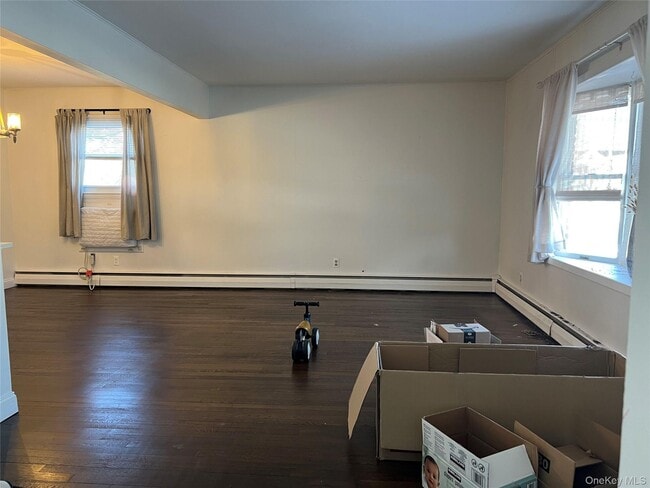 Building Photo - 72 2nd Ave