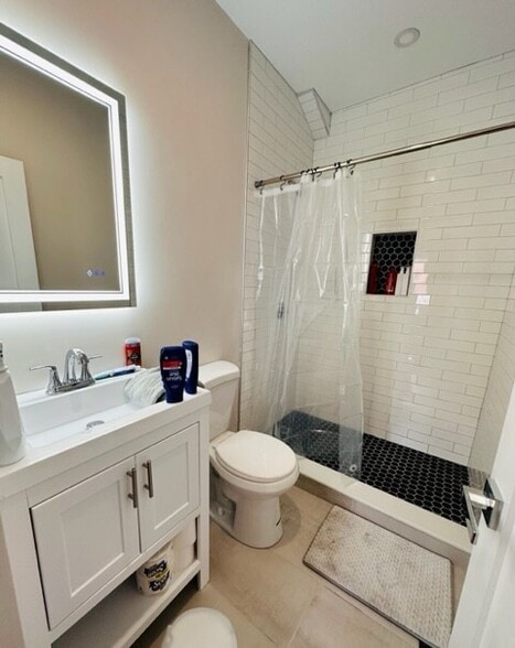 Building Photo - 74 Marine Rd