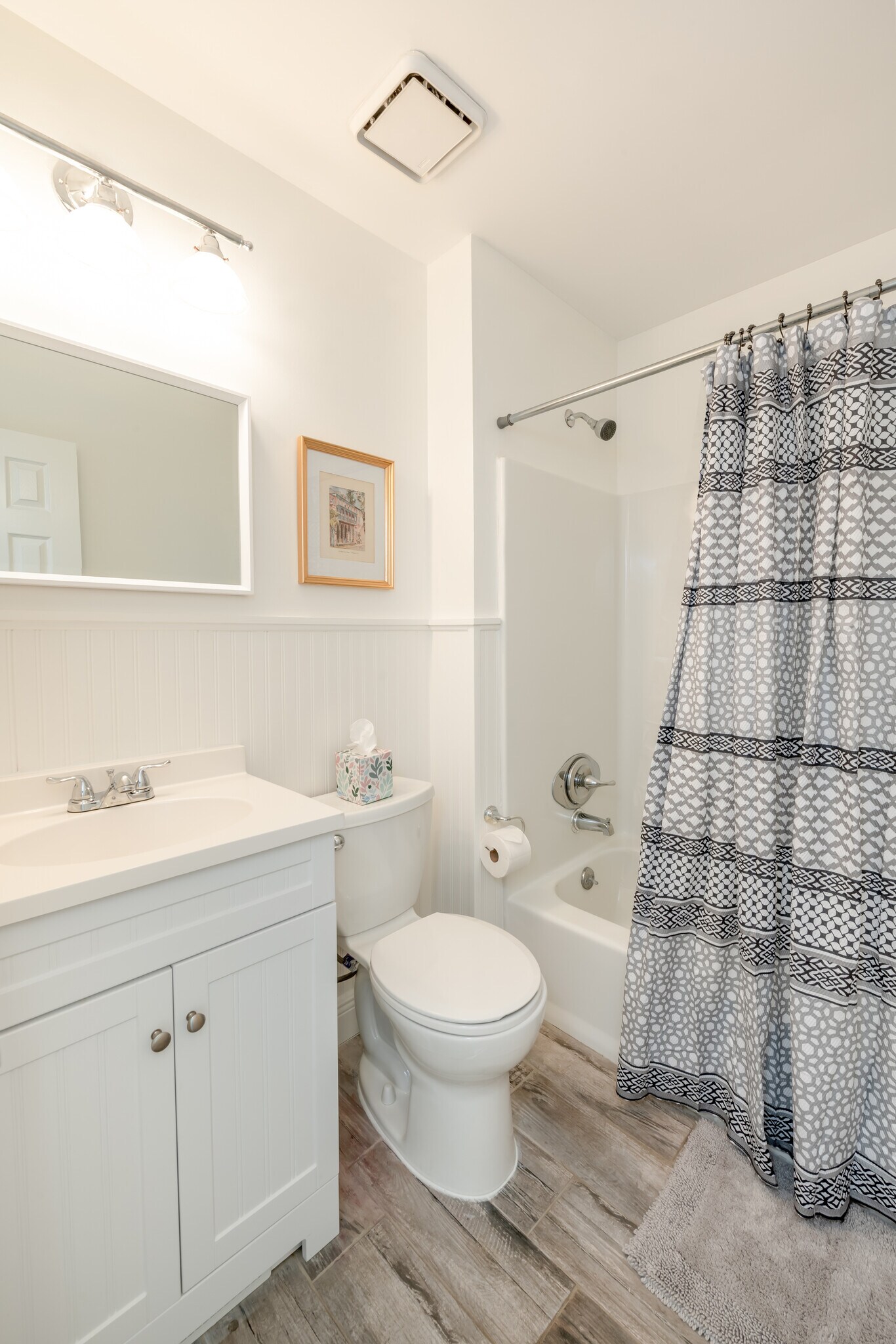 Building Photo - 5011 Jenkins Ave