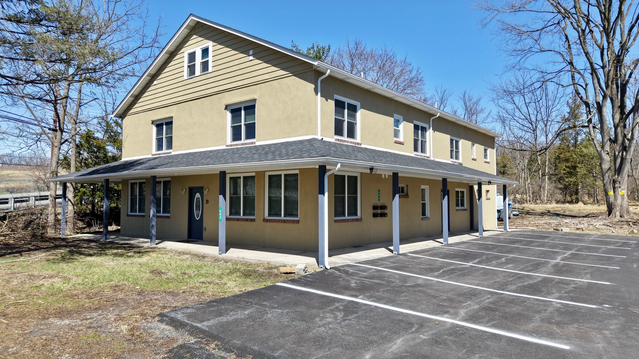 Building Photo - 403 N Walnut St