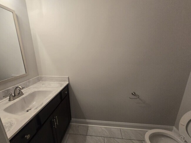 Building Photo - 1 Month Free Rent! Jasper New Construction...
