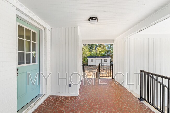 Building Photo - 3503 Linwood Rd