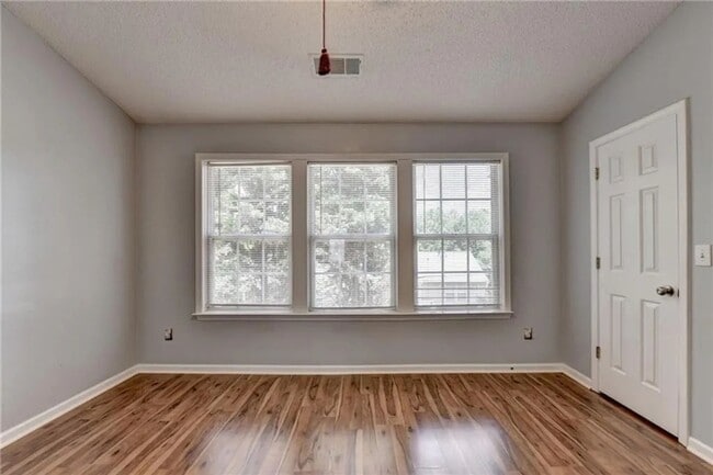 Building Photo - 4645 Valais Ct