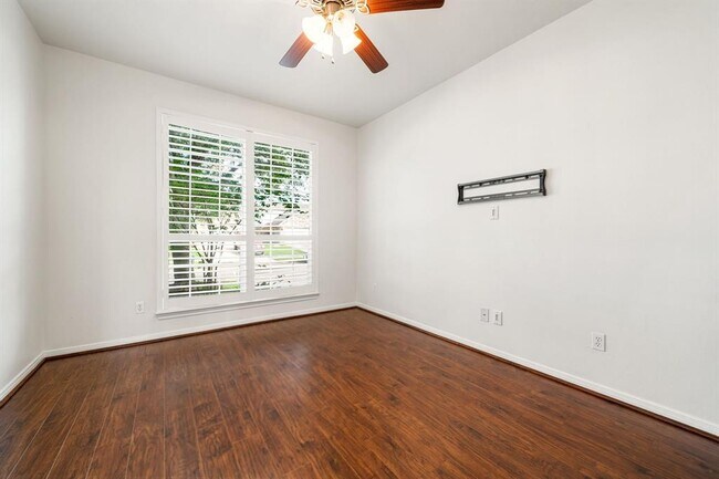 Building Photo - 2107 Pearl Bay Ct