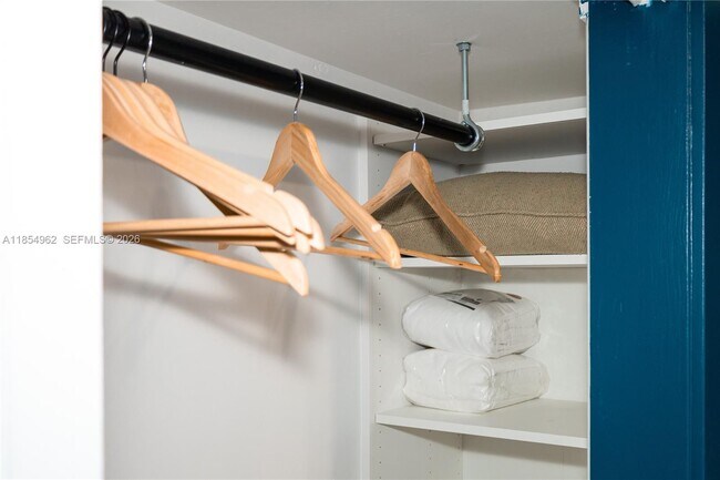 Building Photo - 224 Meridian Ave