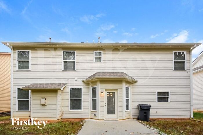 Building Photo - 315 Roland Manor Dr