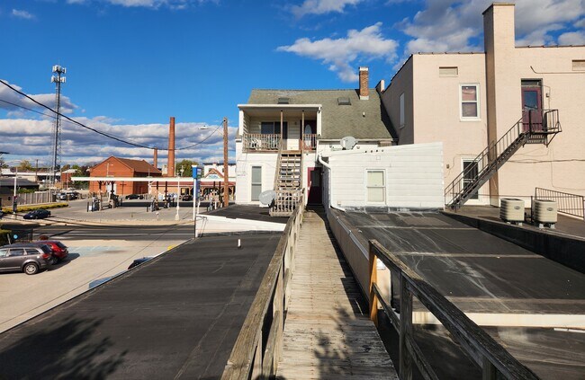 2nd Floor Rear Access - 102 Carlisle St