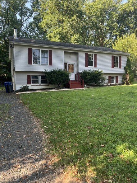 Building Photo - 51 Powell Ave