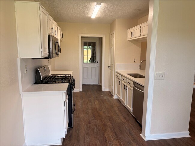Building Photo - 3307 E Heatherock Cir
