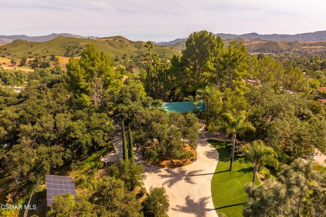 Building Photo - 6110 Colodny Dr