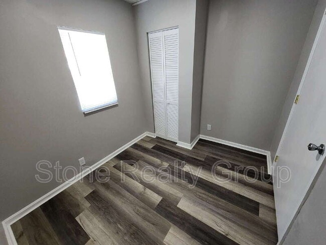 Building Photo - 2200 S 8th St