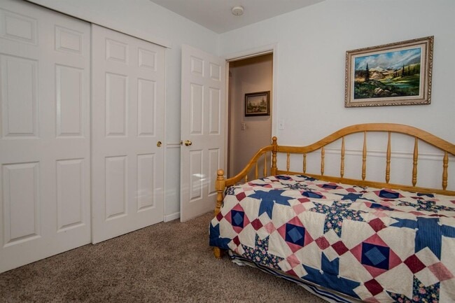 Building Photo - Sycamore Ranch 3 bedroom 2 bath FOR RENT