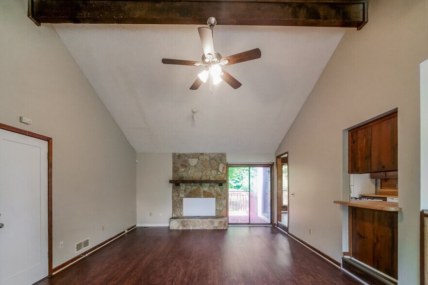 Building Photo - 4690 Balley Shannon Dr