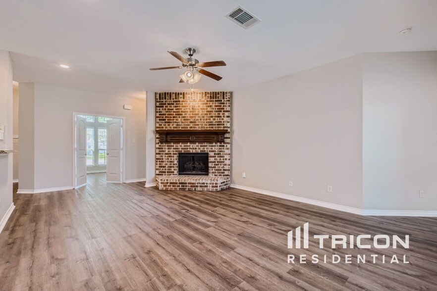 Building Photo - 1426 Rapids Ct