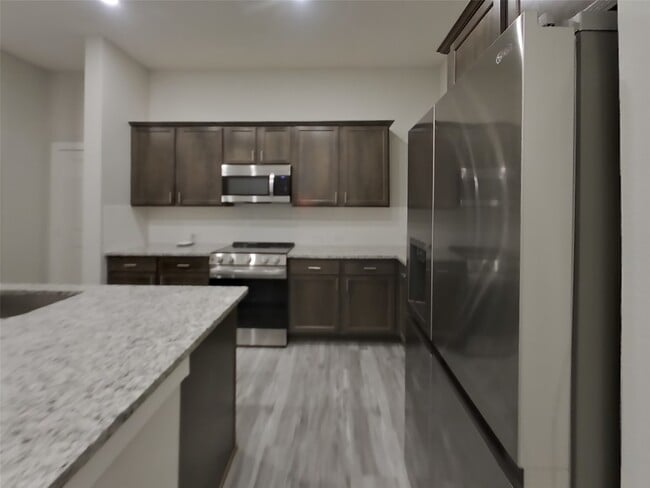 Building Photo - 4910 San Fabiano Ct