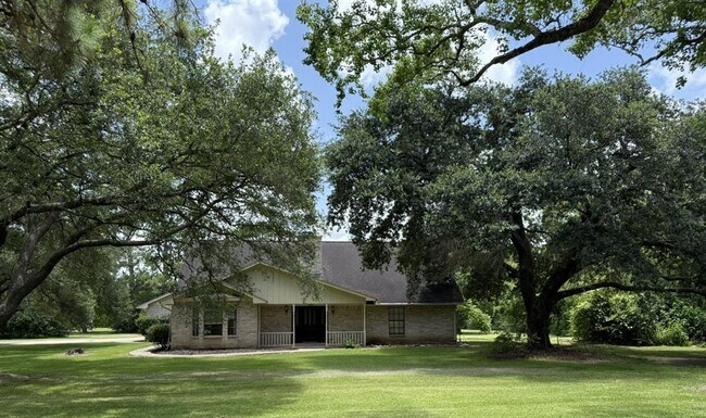 Primary Photo - 831 Avenue L