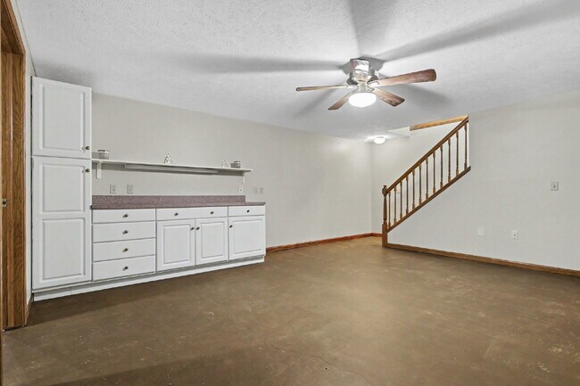 Building Photo - Secluded Farmhouse on over 1.5 acres.  $1990/ Month.  3 beds/ 2 baths