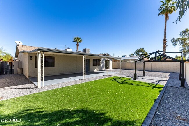 Building Photo - 4749 E Contessa St