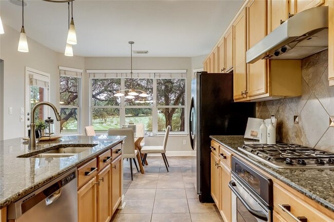 Building Photo - 10400 Roy Butler Dr