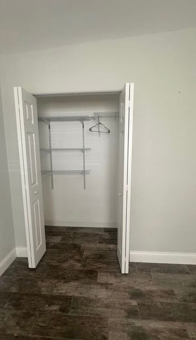 Building Photo - 974 Jamajo Blvd