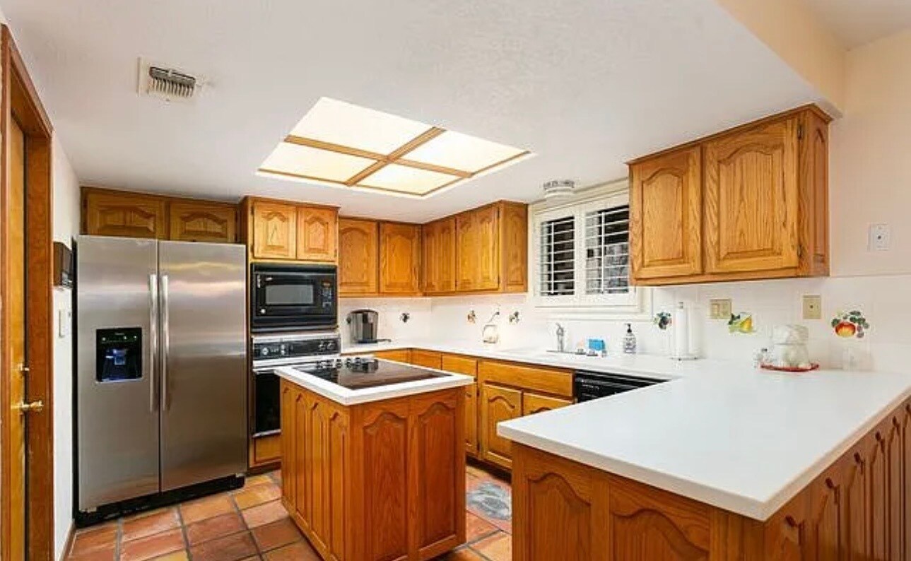 Building Photo - 6831 Congressional Blvd