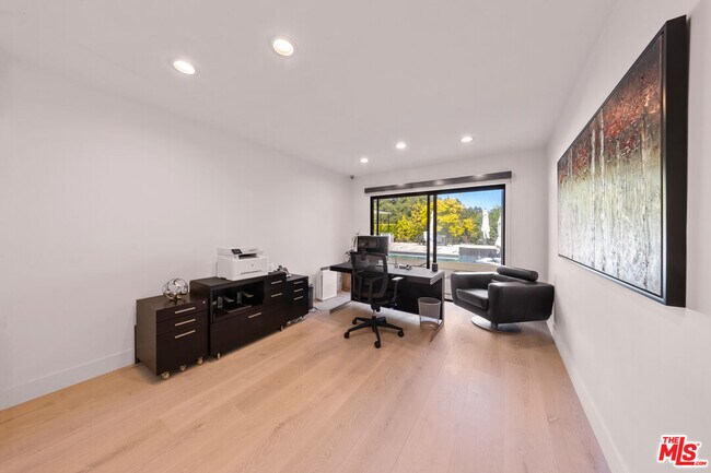 Building Photo - 3144 Corda Dr